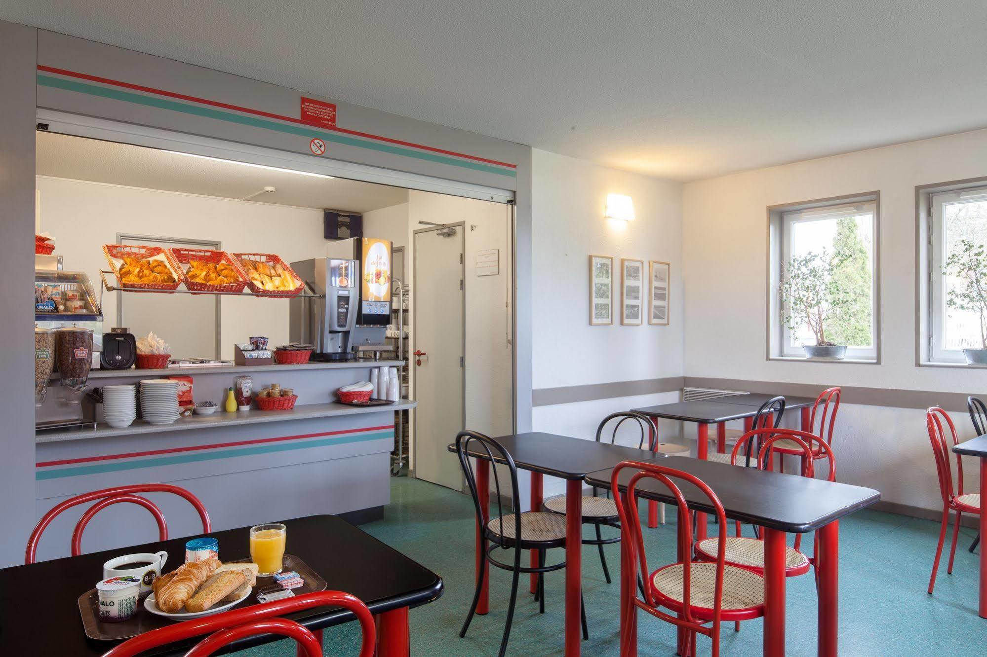 Hotel Centre St Pierre Calais