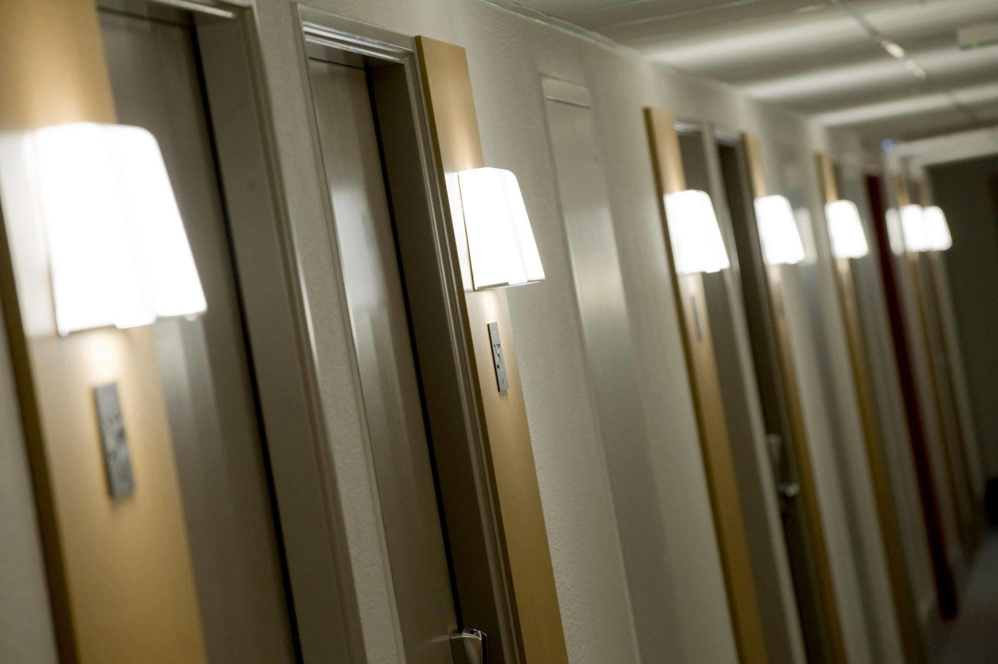 Centre St Pierre Hotel 2*